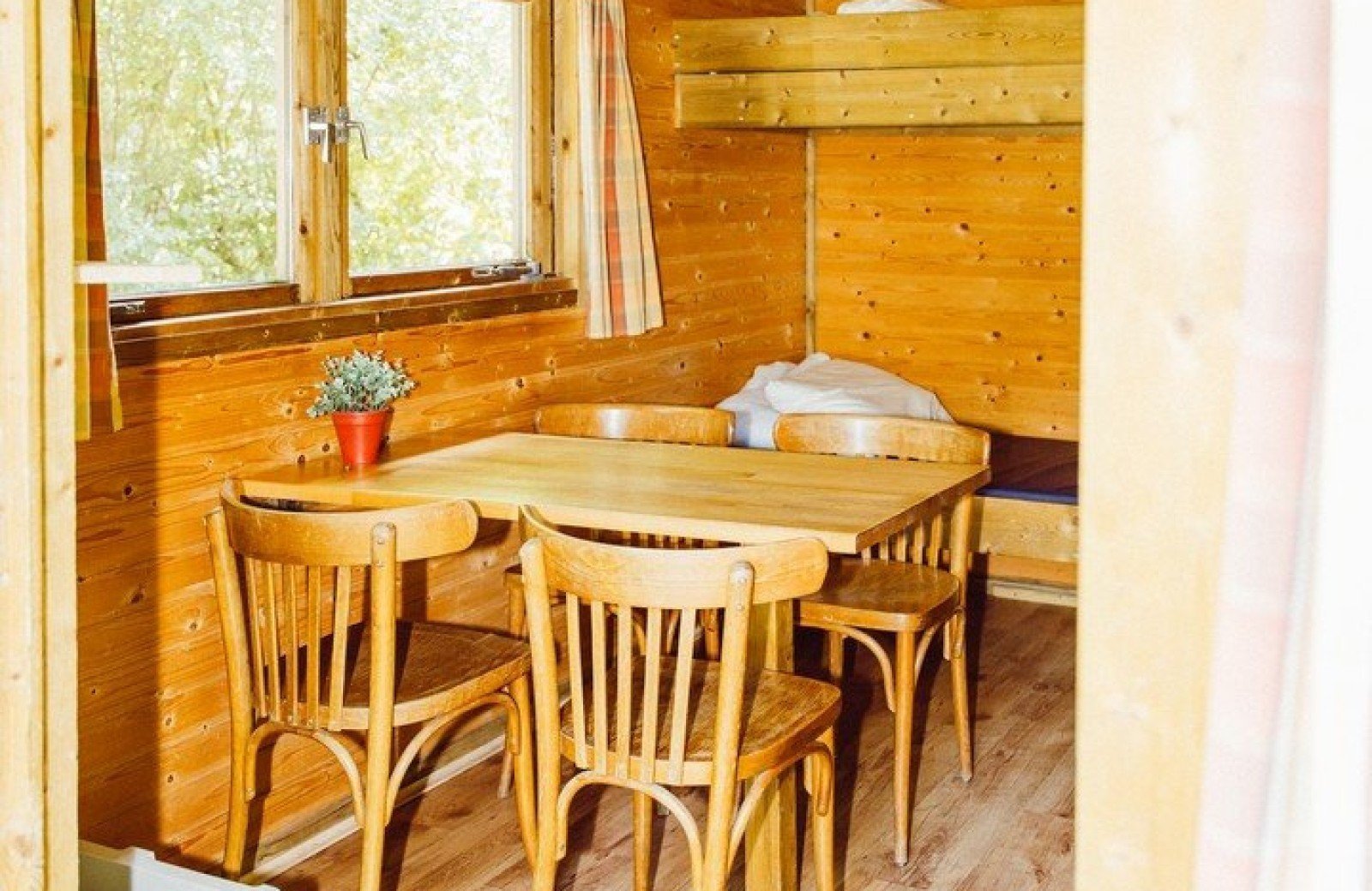 Trekkershut 4 personen 8